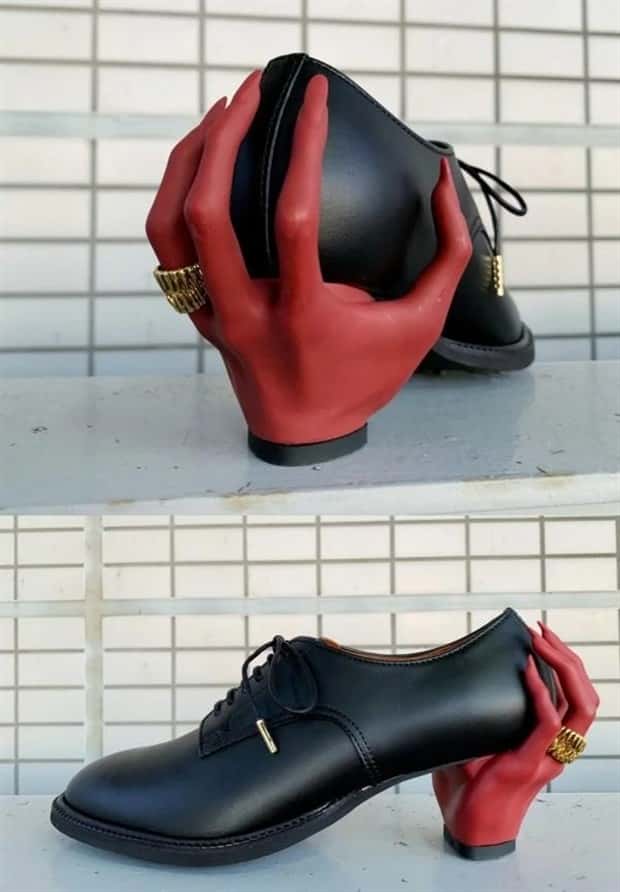 cringeworthy footwear 6 Cringeworthy Shoes That Leave Lasting Impressions (20 photos)