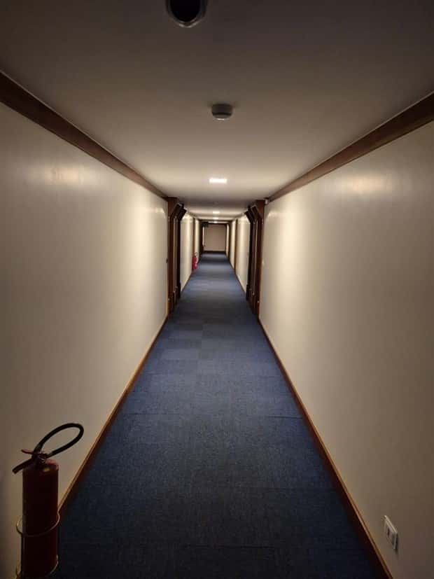 Liminal Places That Feel Unsettlingly Strange (21 photos)