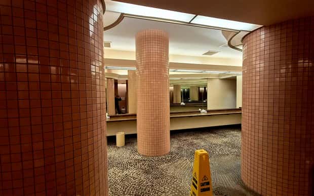 Liminal Places That Feel Unsettlingly Strange (21 photos)