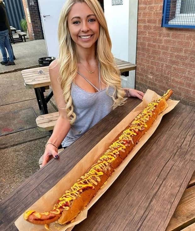 Extreme Sized Food That Stands (20 photos)