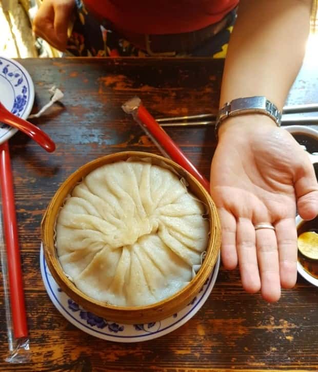 Extreme Sized Food That Stands (20 photos)