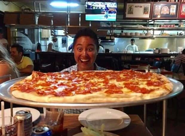 Extreme Sized Food That Stands (20 photos)