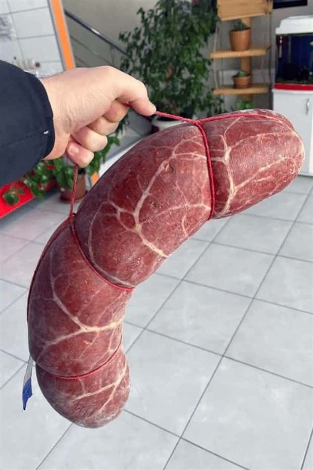 Extreme Sized Food That Stands (20 photos)