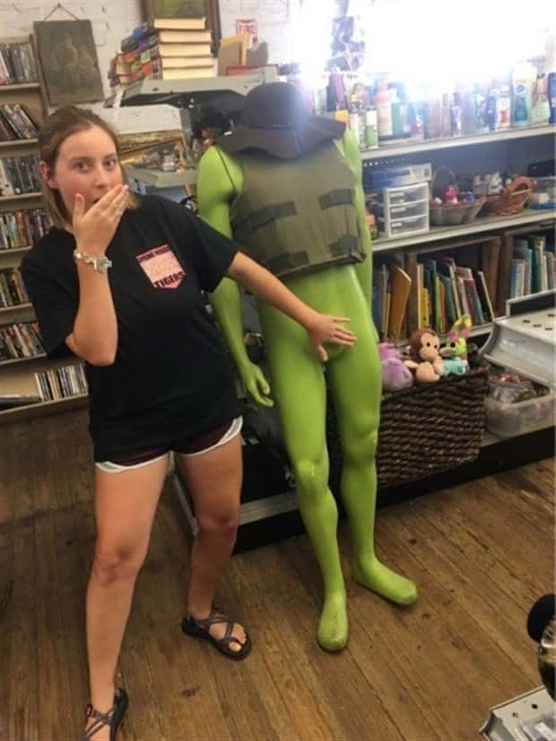 Strange Things Found in Thrift Stores #35 (19 photos)