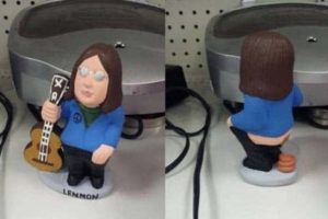 Strange Things Found in Thrift Stores #35 (19 photos)