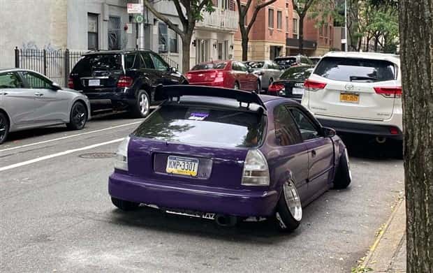 wild car customization 10 Car Customizations That Went Way Too Far (22 photos)