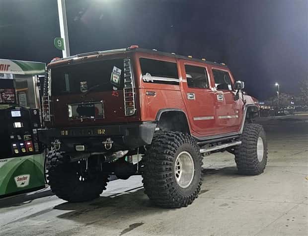 wild car customization 20 Car Customizations That Went Way Too Far (22 photos)
