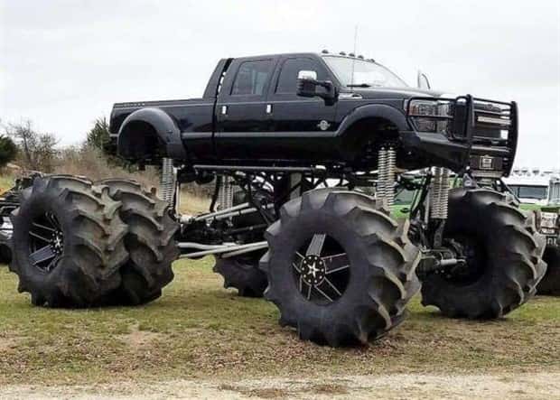 wild car customization 9 Car Customizations That Went Way Too Far (22 photos)