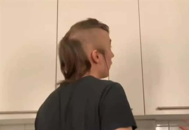 Strange Haircuts that Cannot Go Unnoticed #46 (18 photos)