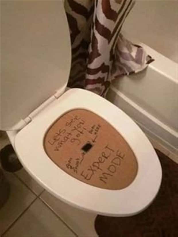 Terrible Toilets That Make Holding It Worth It (21 photos)