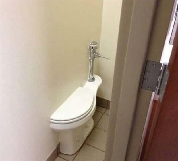 Terrible Toilets That Make Holding It Worth It (21 photos)