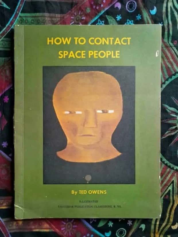 Judge These Hilariously Bad Book Covers (24 photos)