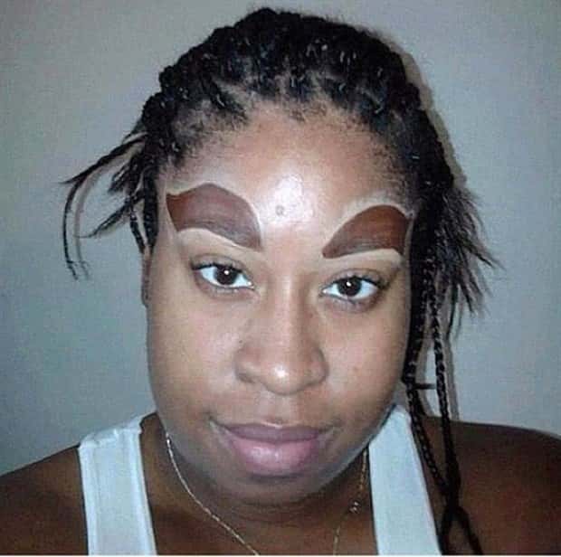 Wild Eyebrows That Went Totally Rogue (30 photos)