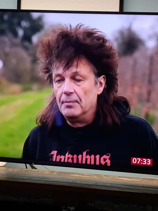 Strange Haircuts that Cannot Go Unnoticed #47 (20 photos)