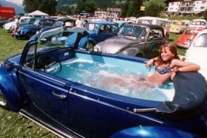 Summer Heat Turns Everything Into Pool (23 photos)