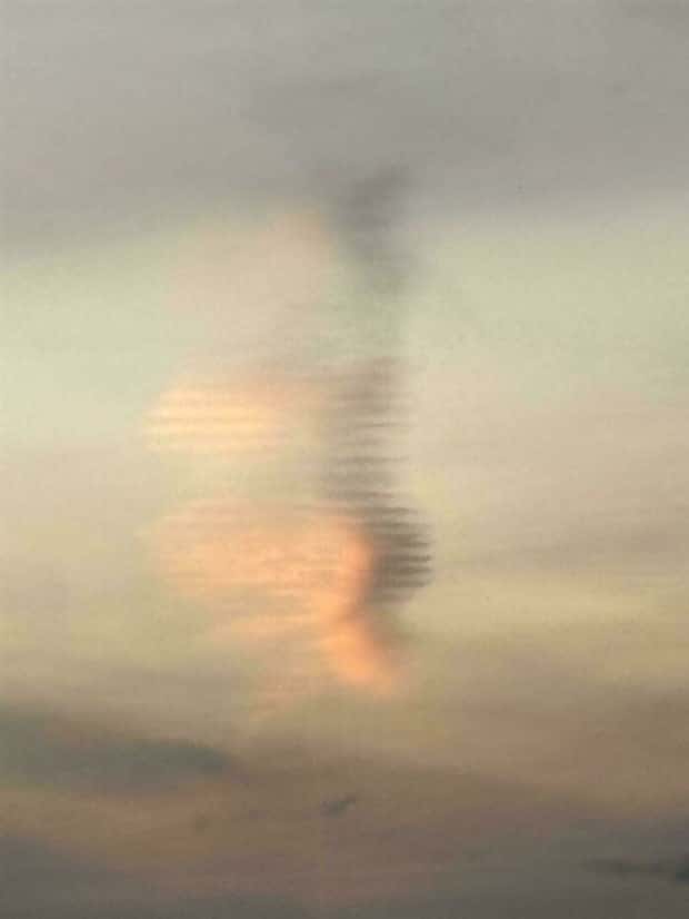 funny glitches in real life 32 People Spotted Glitches In Everyday Reality (34 photos)