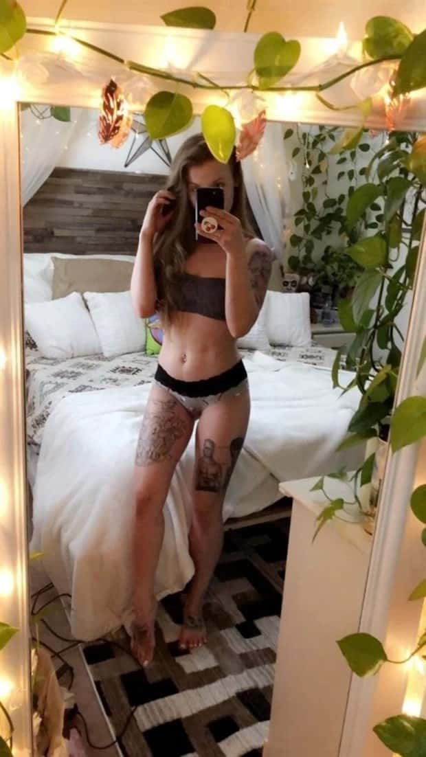 Hot Tattooed Girls #35 (22 photos)
