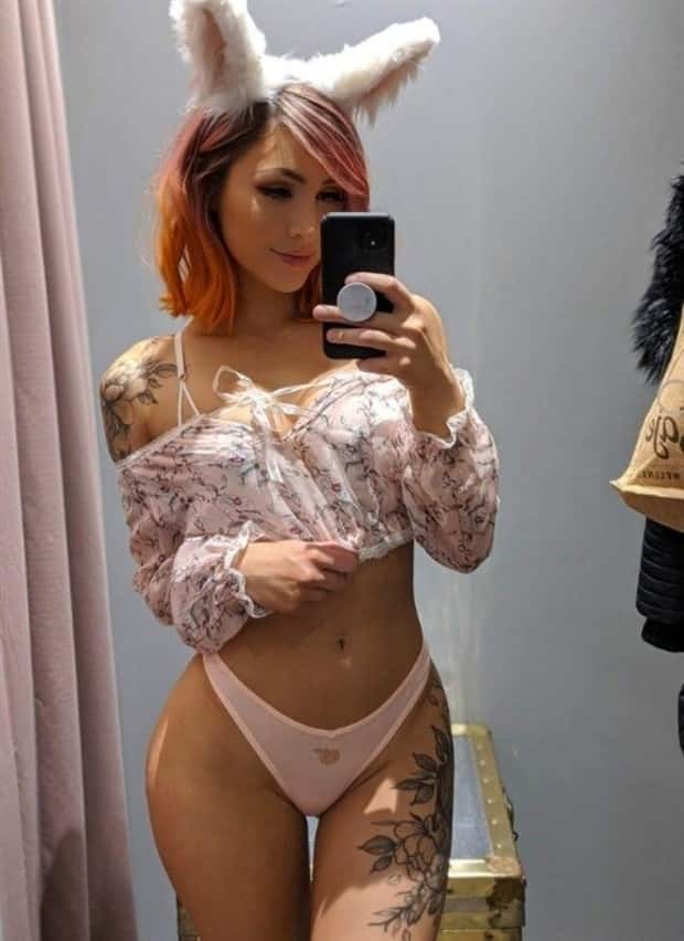 Hot Tattooed Girls #35 (22 photos)