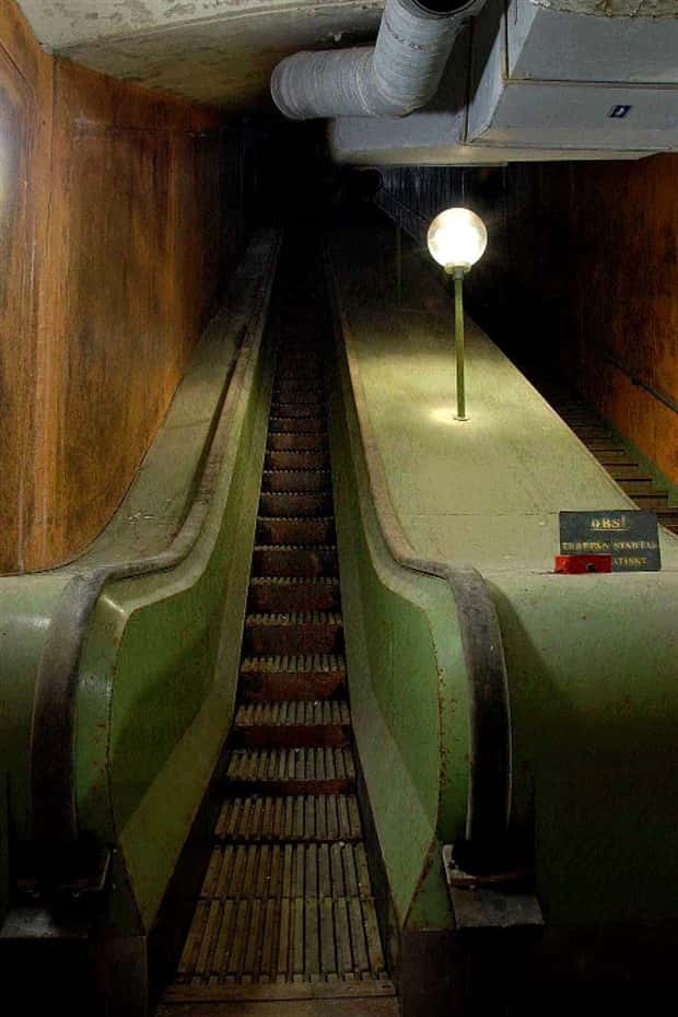 liminal places 1 Unsettling Liminal Spaces That Feel Surreal (20 photos)