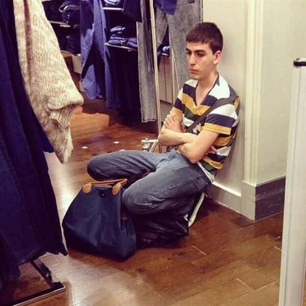 men hate shopping 14 These Men Absolutely Dread Shopping Days (21 photos)