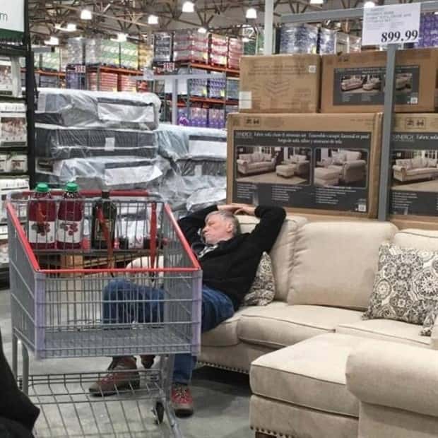 men hate shopping 18 These Men Absolutely Dread Shopping Days (21 photos)