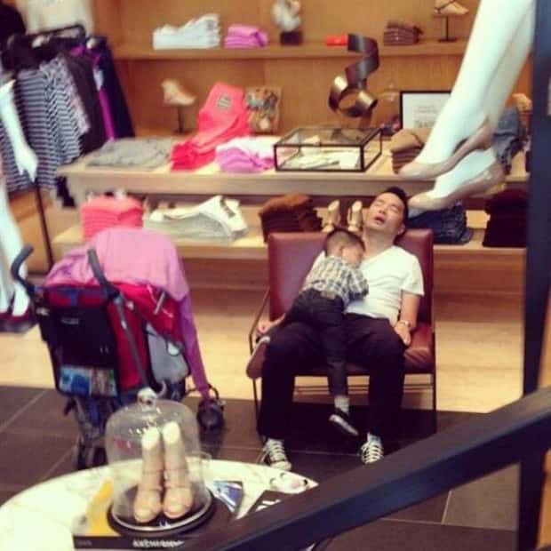 men hate shopping 21 These Men Absolutely Dread Shopping Days (21 photos)