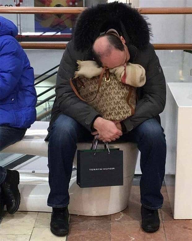 men hate shopping 3 These Men Absolutely Dread Shopping Days (21 photos)
