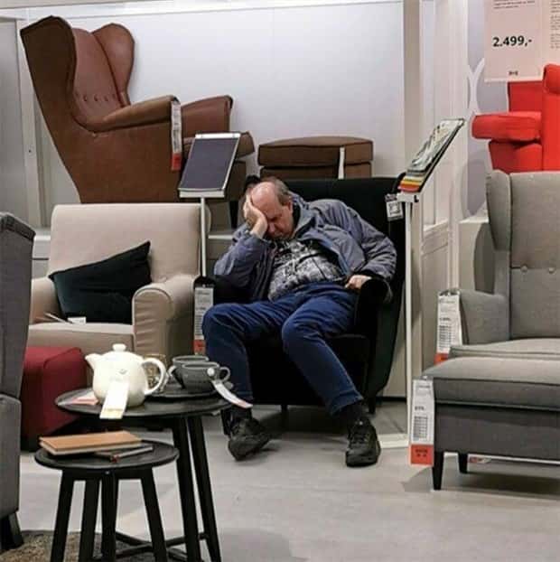 men hate shopping 9 These Men Absolutely Dread Shopping Days (21 photos)