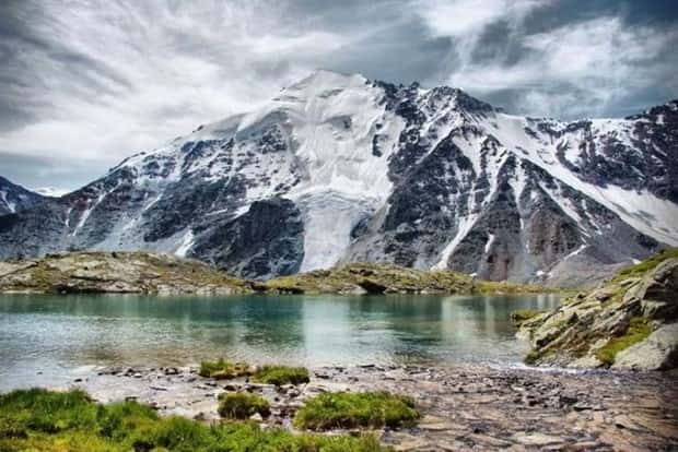 mountains in winter 5 25 Breathtaking Images of Mountains in Winter (25 photos)