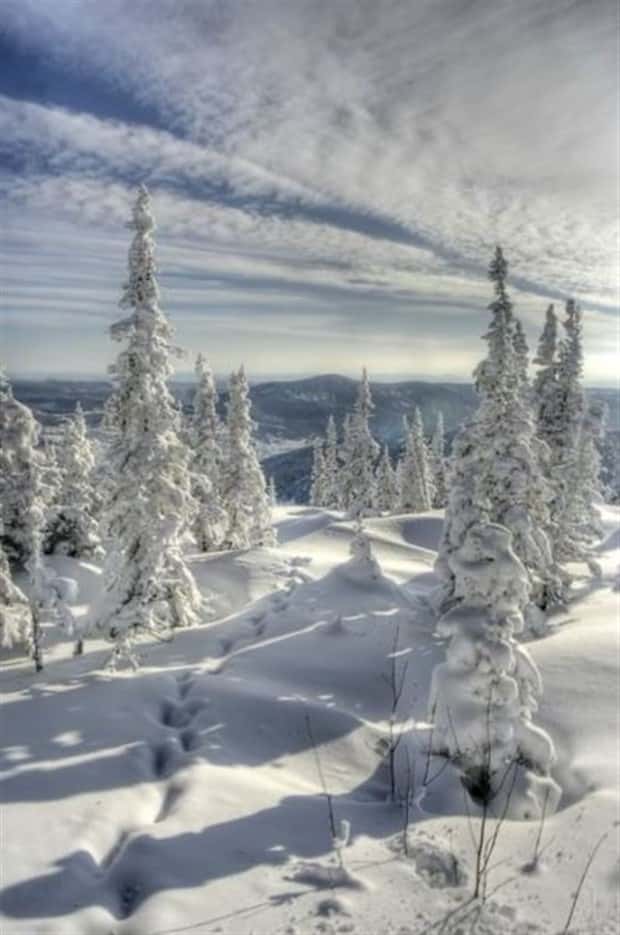 mountains in winter 6 25 Breathtaking Images of Mountains in Winter (25 photos)