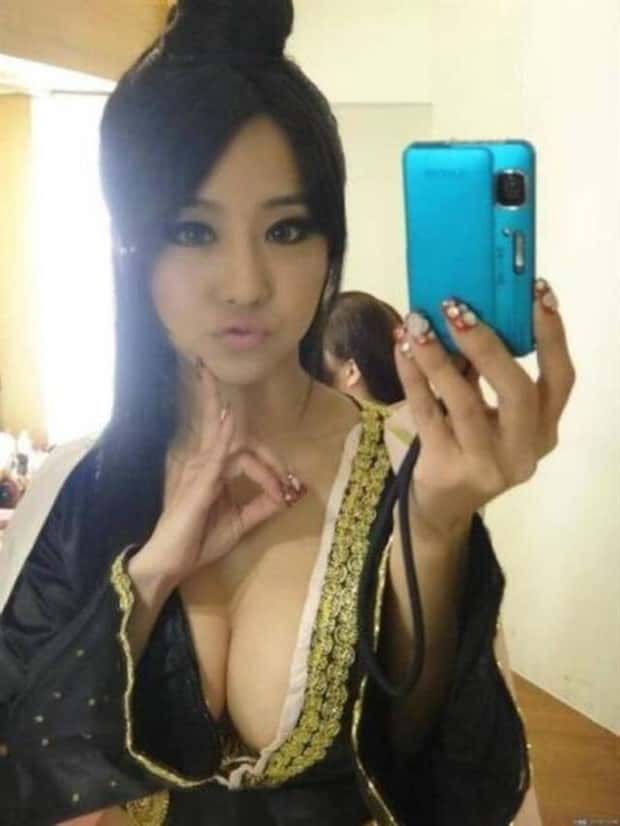 Hot Asian Girls #79 (22 photos)