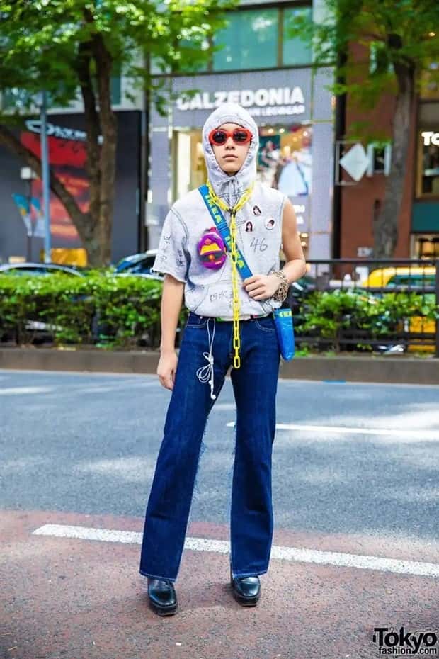 tokyo street fashion 13 Tokyo Street Fashion Gets Wildly Creative (35 photos)