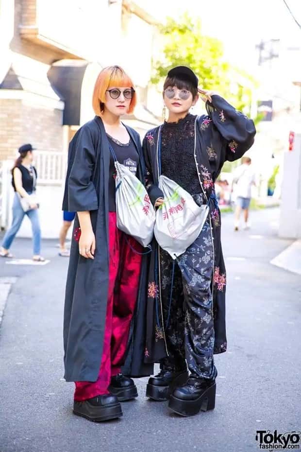 tokyo street fashion 31 Tokyo Street Fashion Gets Wildly Creative (35 photos)