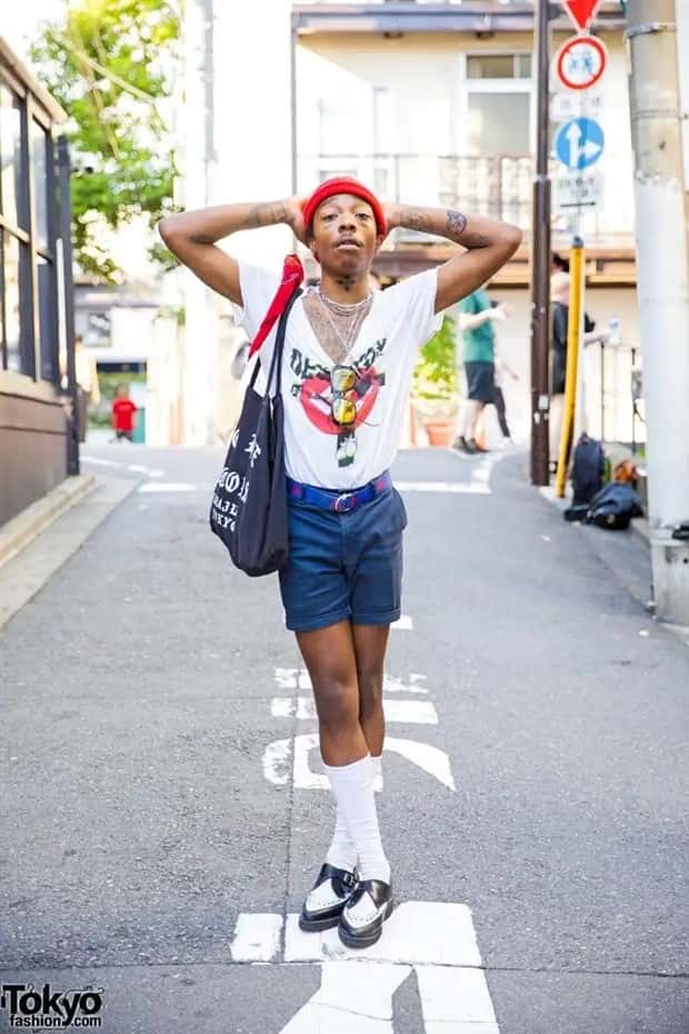 tokyo street fashion 5 Tokyo Street Fashion Gets Wildly Creative (35 photos)