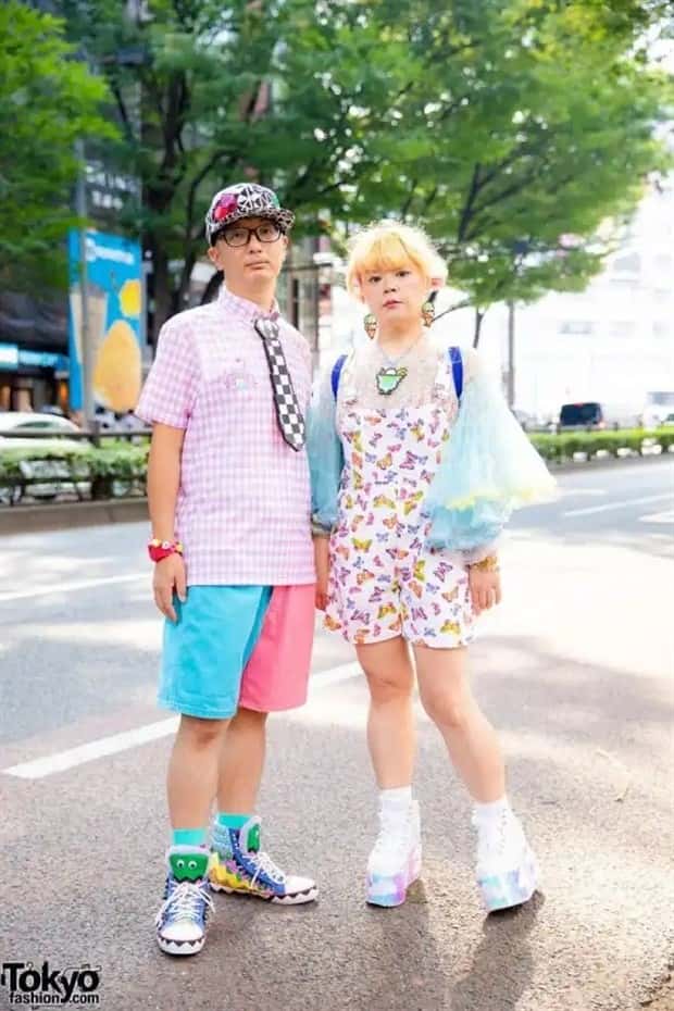 tokyo street fashion 9 Tokyo Street Fashion Gets Wildly Creative (35 photos)