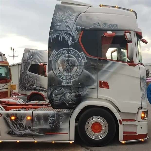 truck airbrushing 19 Amazing Truck Airbrush Designs That Stand Out (27 photos)