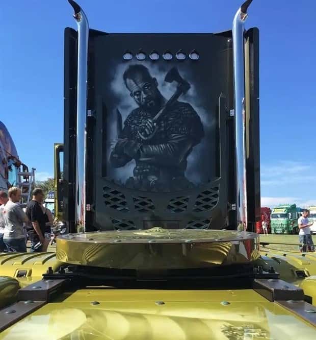 truck airbrushing 27 Amazing Truck Airbrush Designs That Stand Out (27 photos)