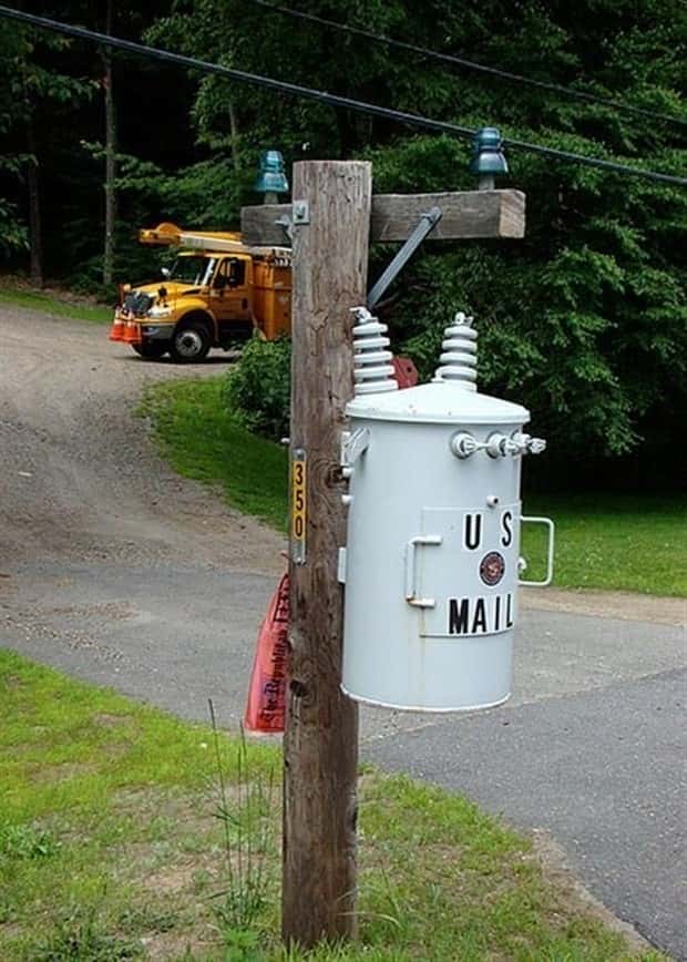 wild mailboxes 23 Wild Mailbox Designs That Spark Instant Smiles (27 photos)