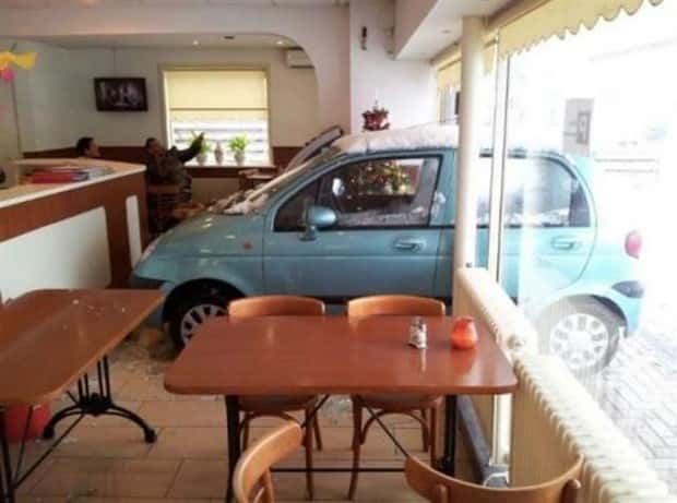 driving failures 2 Insane Driving Fails #30 (18 photos)
