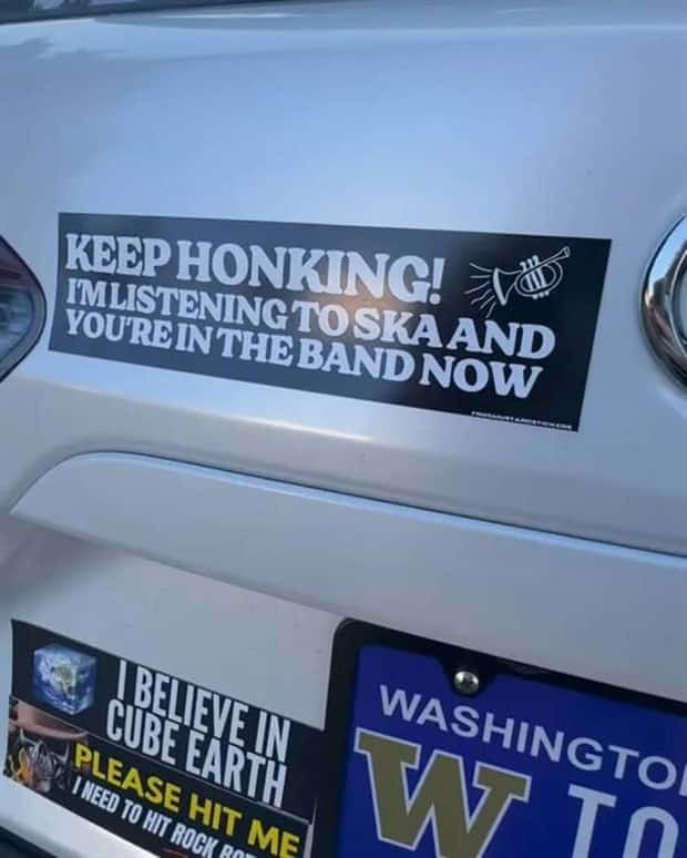 funny bumper stickers 9 29 25 2 Funny Bumper Stickers That Steal Attention (19 photos)