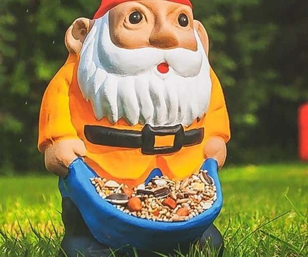 funny garden gnomes (11)