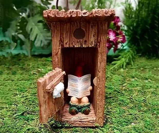 funny garden gnomes (8)