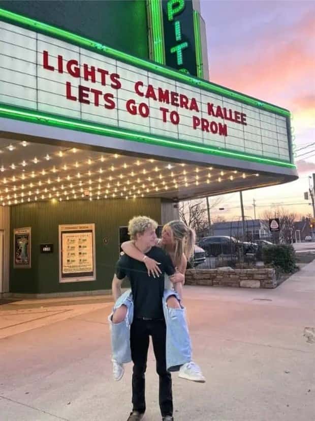 funny promposals (2)