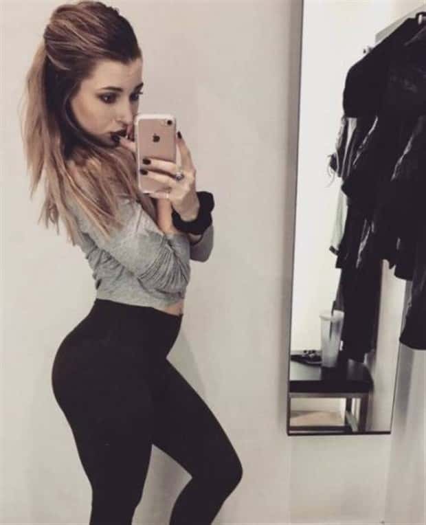 girls in yoga pants (9)