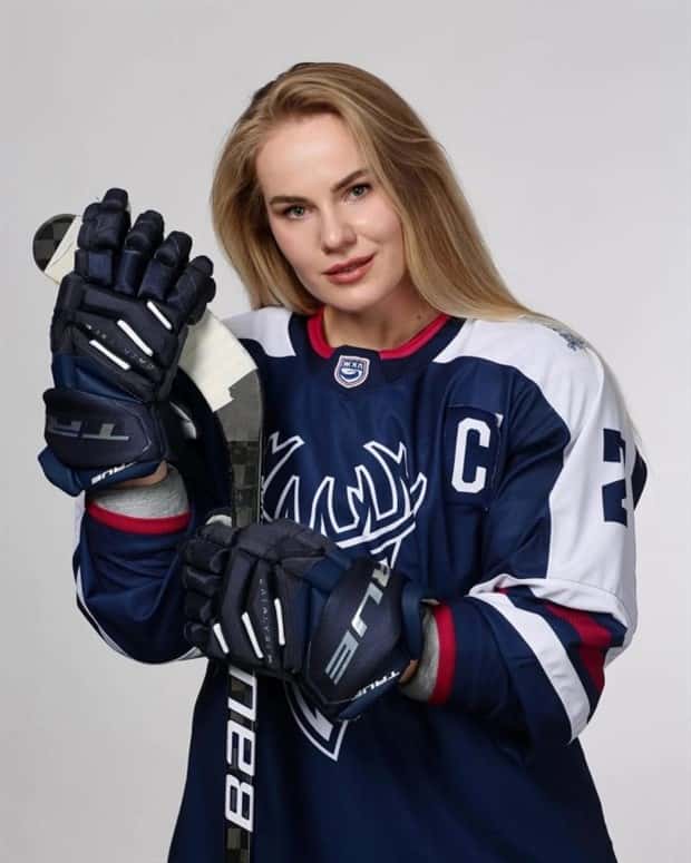 hot sporty girls (4)