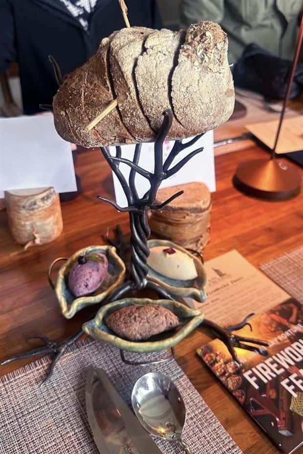strange food serving (10)