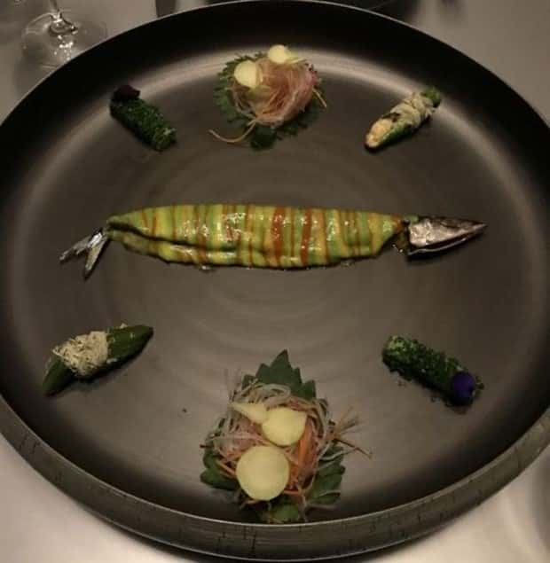 strange food serving (3)