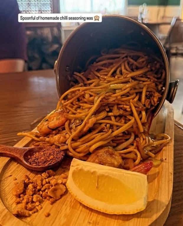 strange food serving (5)