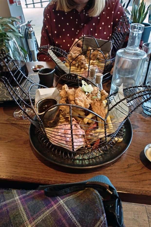 strange food serving ideas (4)