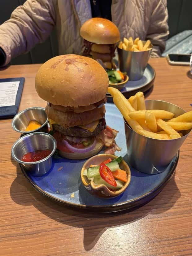 strange food serving ideas (6)